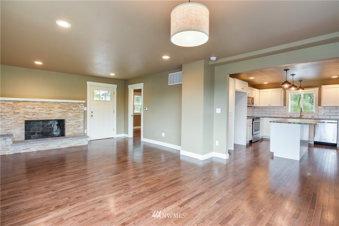 16768 Blodgett Road Mount Vernon, WA 98274 - Photo 5 of 25 Gallery Image 5