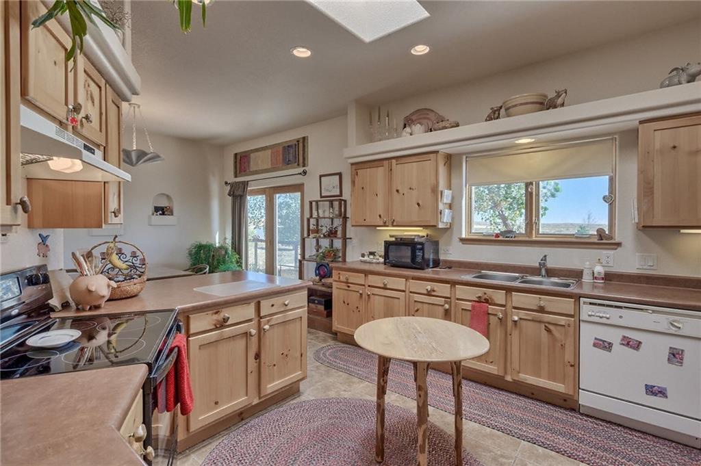 13110 Log Road Peyton, CO 80831 - Photo 9 of 28