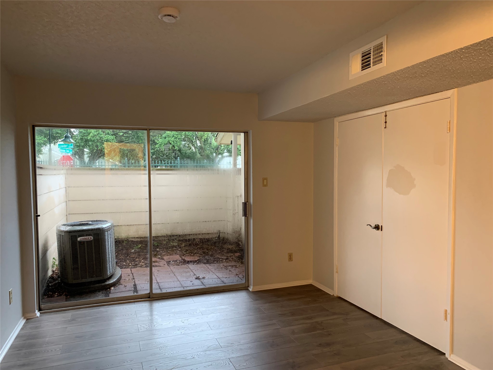 13002 Leader Street, Unit 1/904 Houston, TX 77072 - Photo 6 of 14 Primary bedroom downstairs
