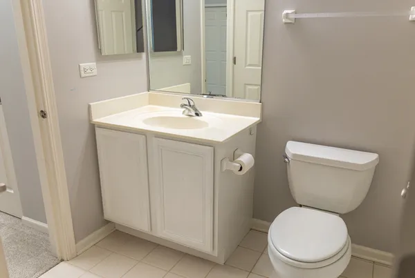 $3,300 | 228 West Fairview Way, Palatine, IL 60067