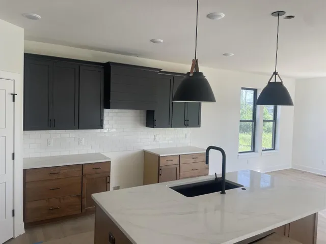 $799,900 | N75W17841 Woody Lane, Menomonee Falls, WI 53051