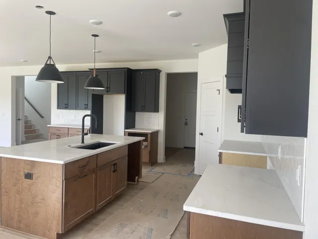 $799,900 | N75W17841 Woody Lane, Menomonee Falls, WI 53051