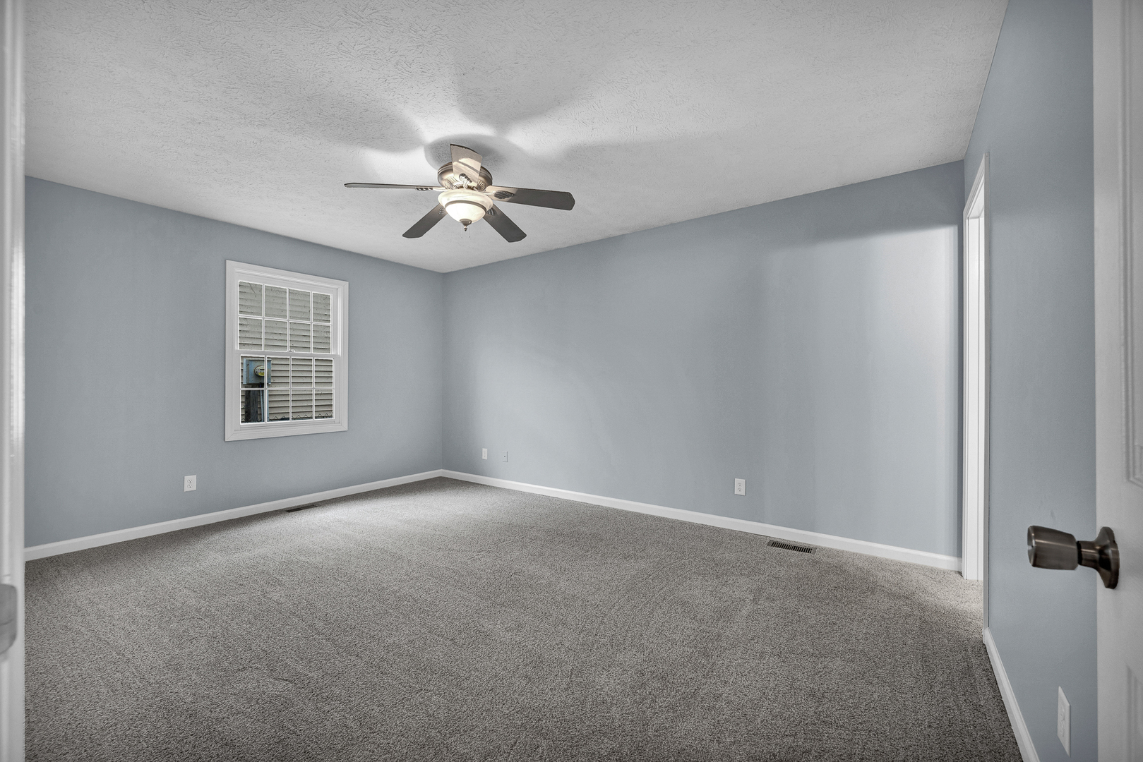 2831 Rutherford Drive Bloomington, IL 61705 - Photo 14 of 41 Gallery Image 14