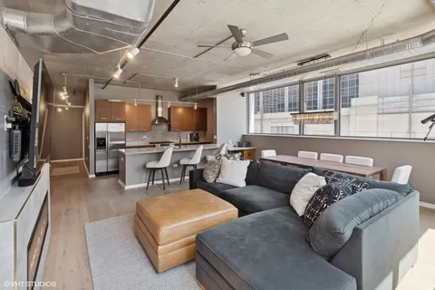 $525,000 | 240 East Illinois Street, Unit 607, Chicago, IL 60611