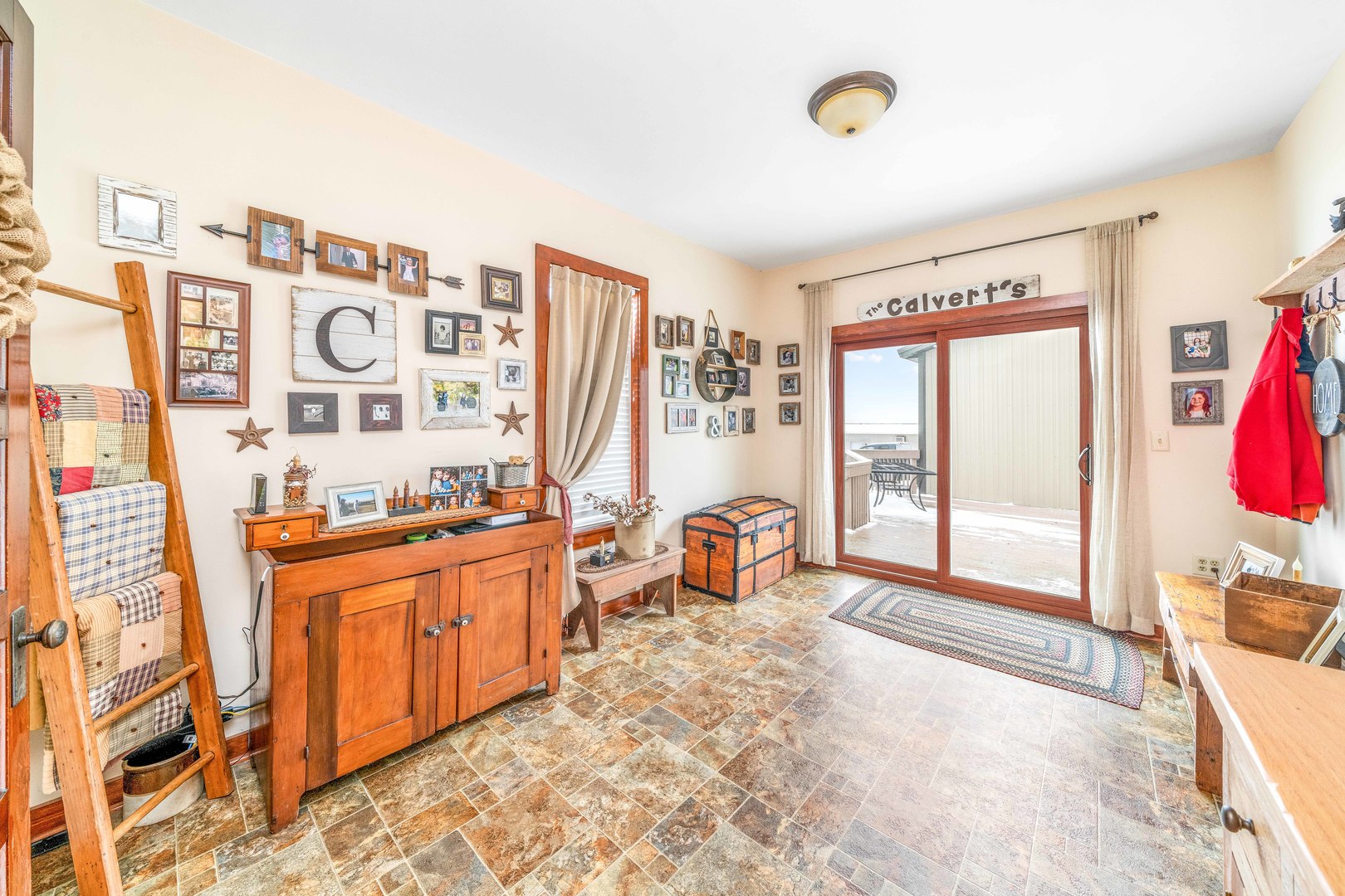 3478 Chicago Road Paw Paw, IL 61353 - Photo 4 of 49 a very nice looking room with a couch