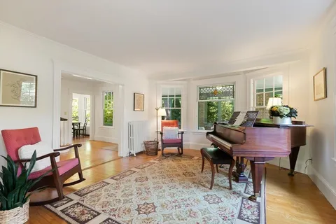 $1,900,000 | 9 Wilson Street, Winchester, MA 01890