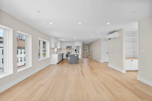 $1,095,000 | 34 Hammond Street, Unit C, Portland, ME 04101