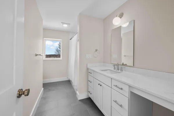 $1,095,000 | 34 Hammond Street, Unit C, Portland, ME 04101