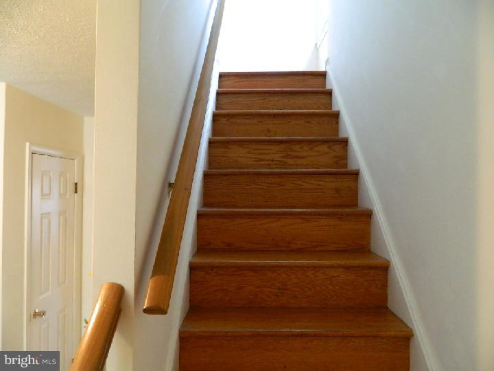 152 Snyder Lane Springfield, PA 19064 - Photo 11 of 25 View