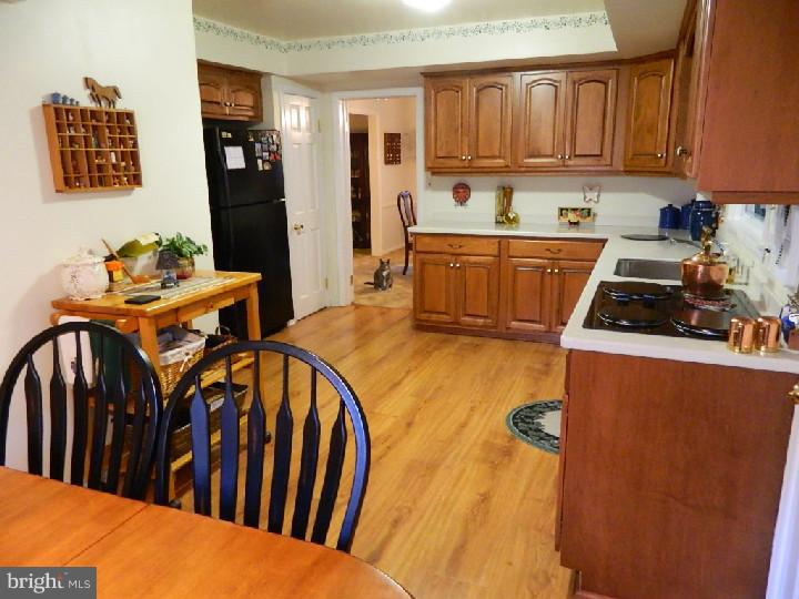152 Snyder Lane Springfield, PA 19064 - Photo 14 of 25 Kitchen