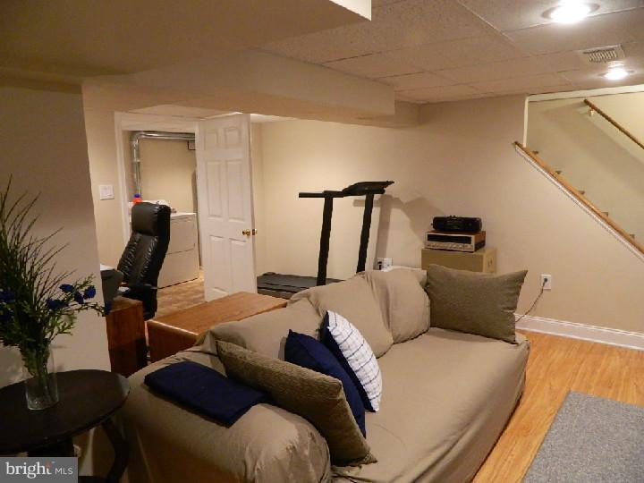 152 Snyder Lane Springfield, PA 19064 - Photo 18 of 25 Basement - Finished