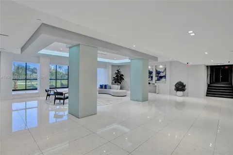 $399,000 | 20335 West Country Club Drive, Unit 809, Aventura, FL 33180