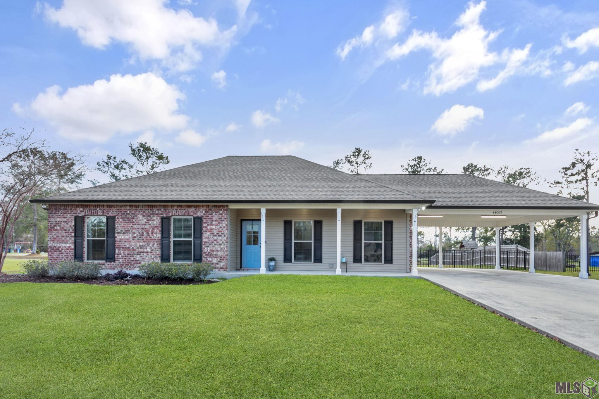 44067 Lebeau Road St. Amant, LA 70774 - Photo 2 of 15 Gallery Image 2