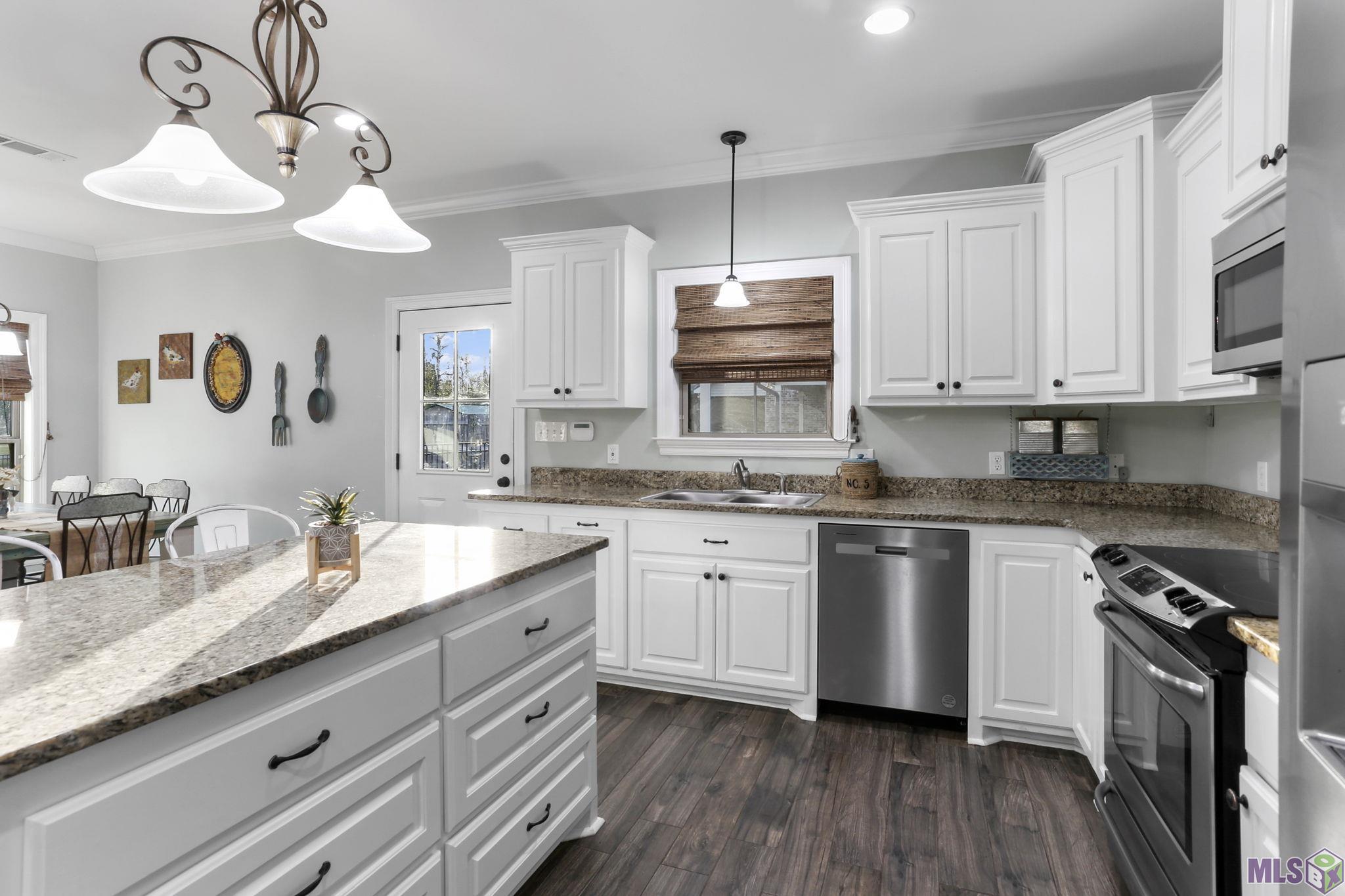 44067 Lebeau Road St. Amant, LA 70774 - Photo 5 of 15 Gallery Image 5