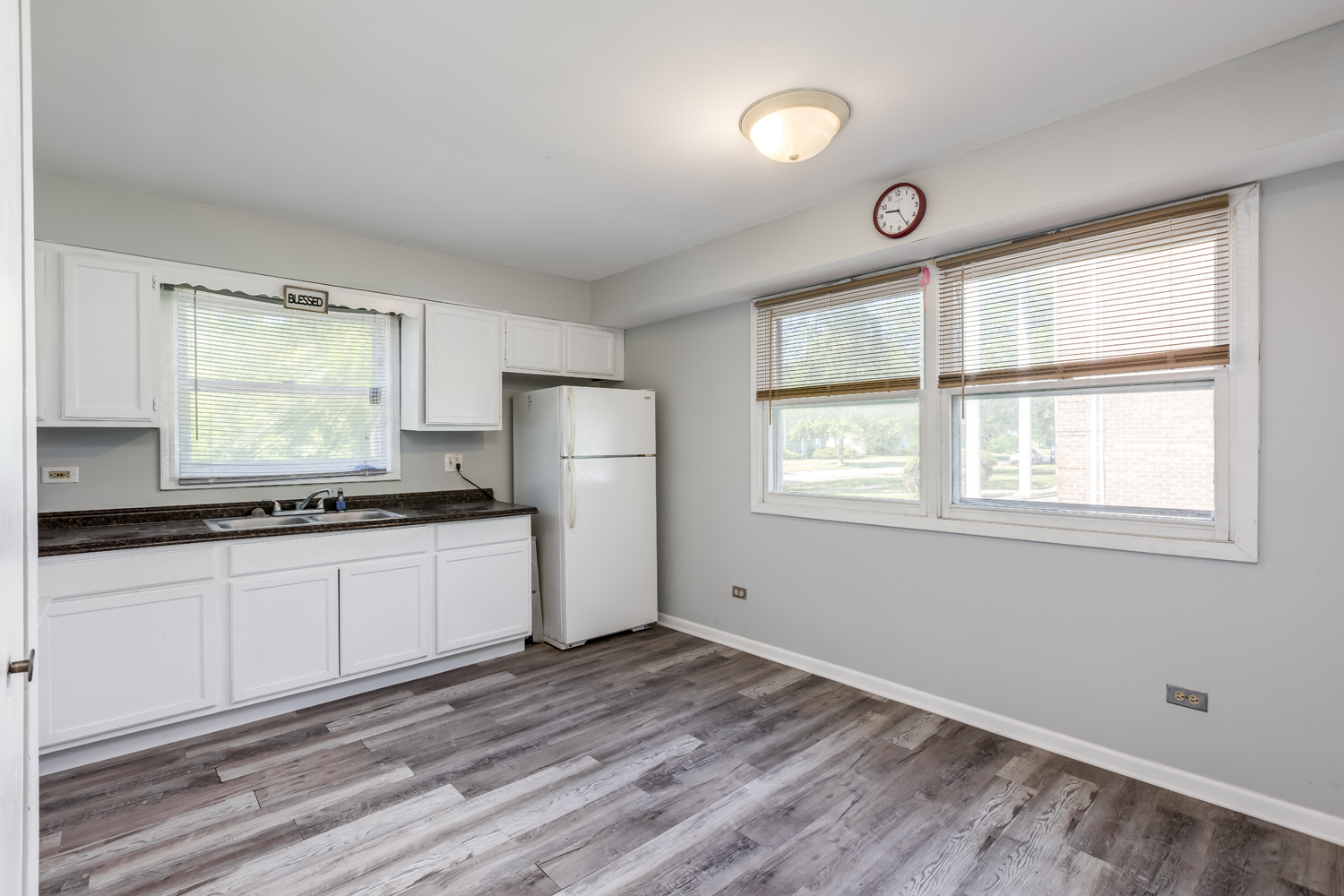 4042 Charleston Road Matteson, IL 60443 - Photo 16 of 27