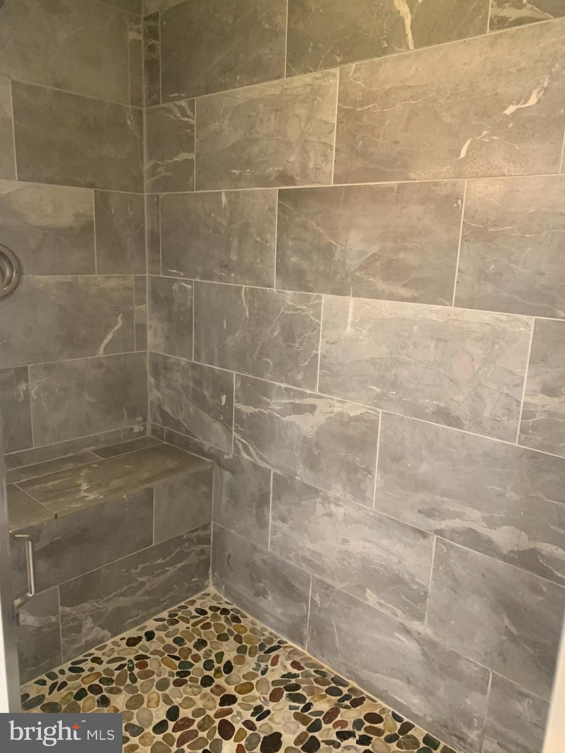 800 Strasburg Road Front Royal, VA 22630 - Photo 8 of 14 tile shower