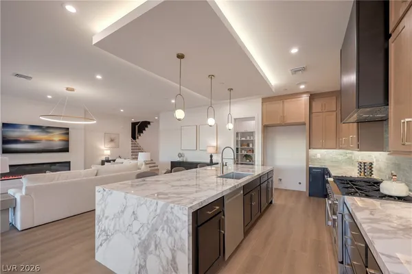 $2,417,536 | 7 Grand Miramar Drive, Henderson, NV 89011