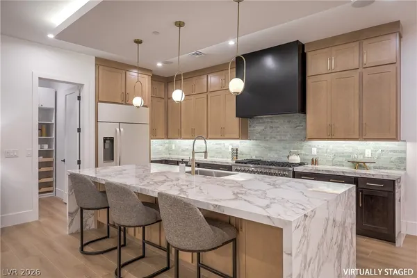 $2,417,536 | 7 Grand Miramar Drive, Henderson, NV 89011