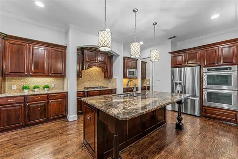 $949,900 | 8321 Turtleback Court, McKinney, TX 75070
