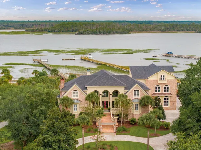 $8,000,000 | 4145 Colonel Vanderhorst Circle, Mount Pleasant, SC 29466
