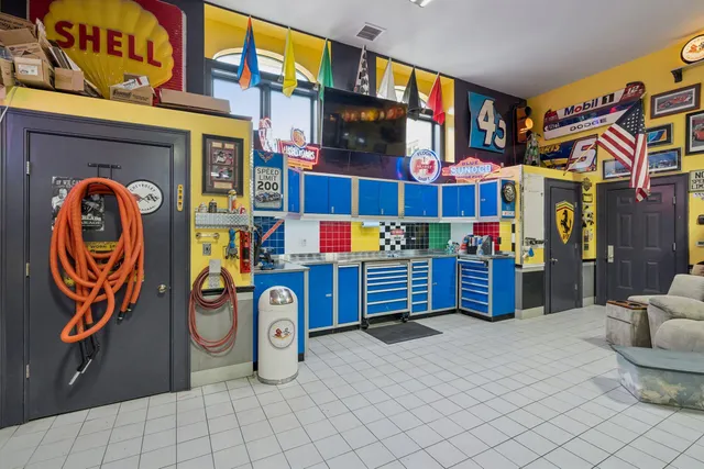 $8,000,000 | 4145 Colonel Vanderhorst Circle, Mount Pleasant, SC 29466