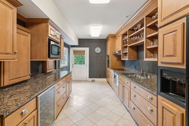 $8,000,000 | 4145 Colonel Vanderhorst Circle, Mount Pleasant, SC 29466