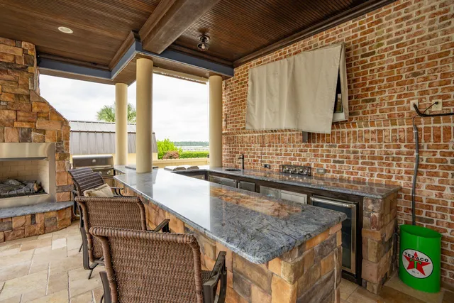 $8,000,000 | 4145 Colonel Vanderhorst Circle, Mount Pleasant, SC 29466