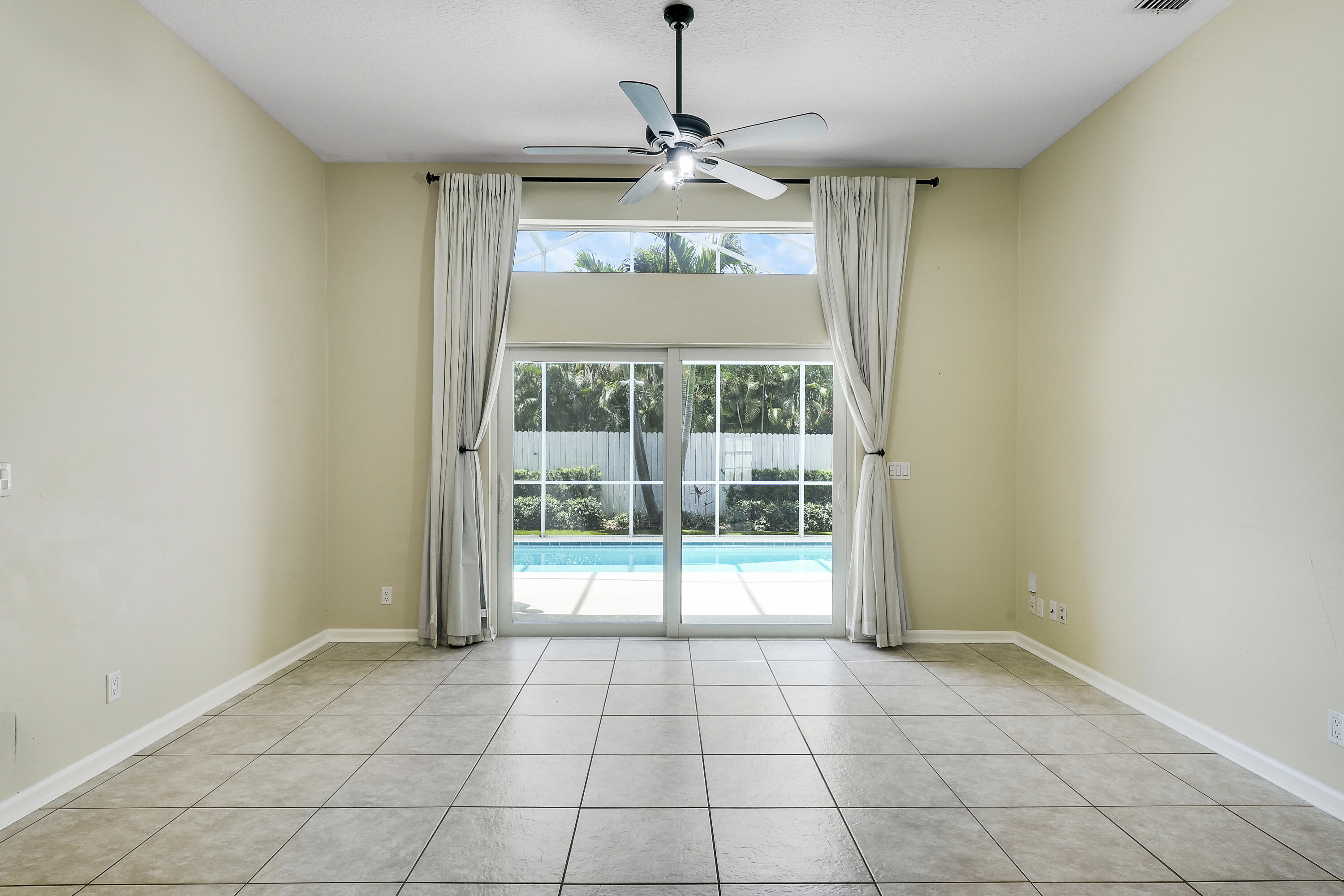 6334 Barbara Street Jupiter, FL 33458 - Photo 16 of 38 House-9