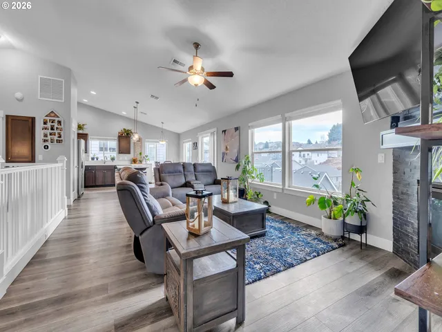 $630,000 | 5739 Erin Valley Avenue Southeast, Salem, OR 97306