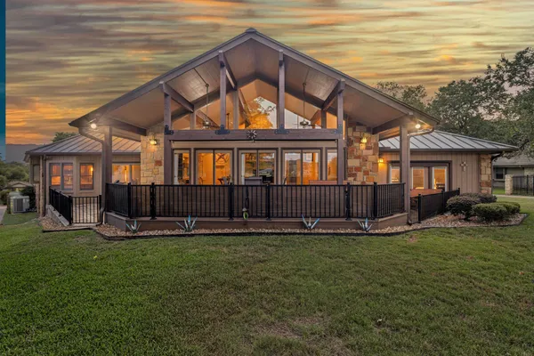 $699,000 | 624 Hi Stirrup, Horseshoe Bay, TX 78657