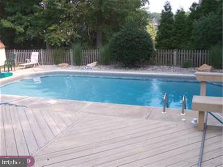 6 Euston Road Marlton, NJ 08053 - Photo 3 of 16 Pool