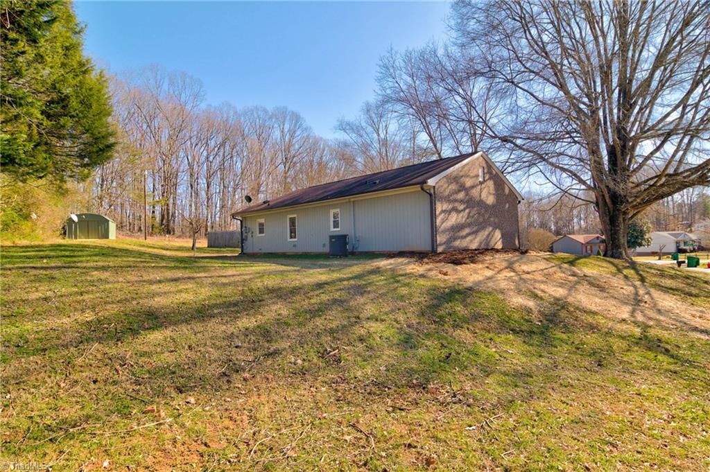 567 Heatherton Lane Rural Hall, NC 27045 - Photo 29 of 30