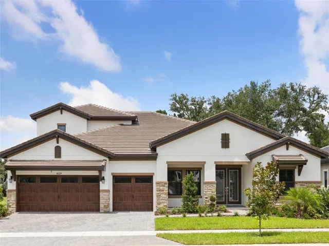 $899,990 | 4624 Cedar Fog Court, Valrico, FL 33596