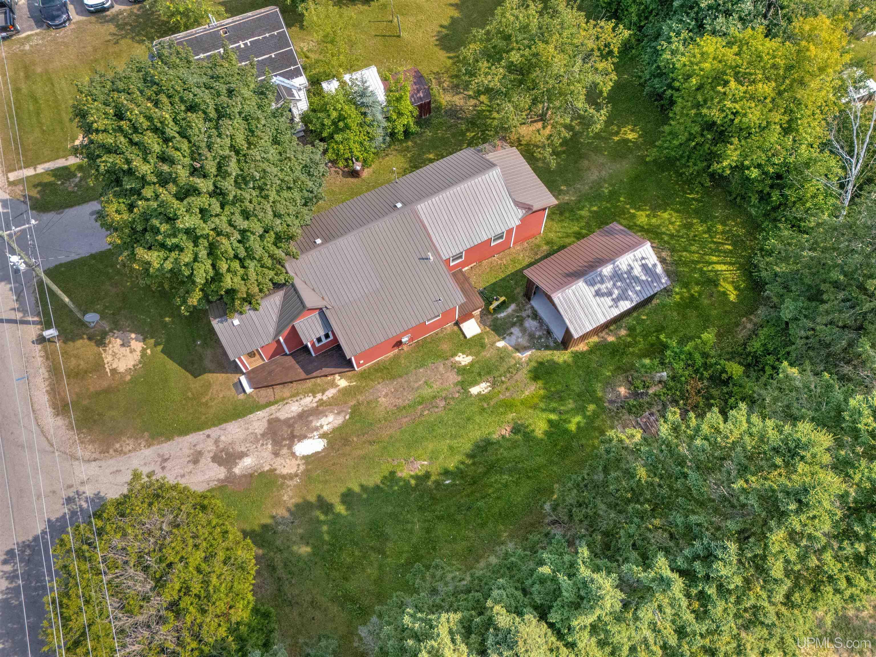 102 Fifth Street Manistique, MI 49854 - Photo 28 of 31 Gallery Image 28