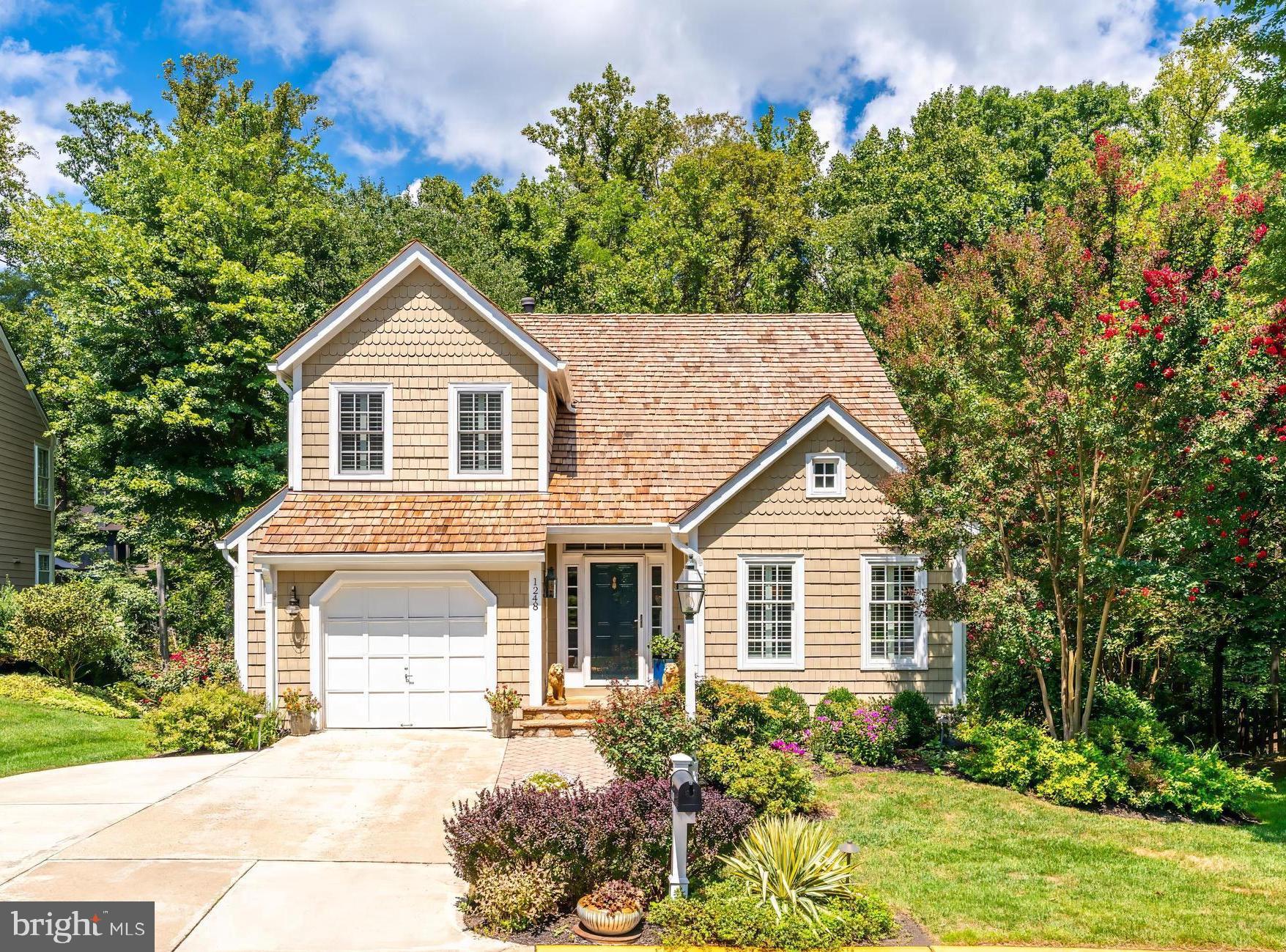1248 Lamplighter Way Reston, VA 20194 - Photo 1 of 64