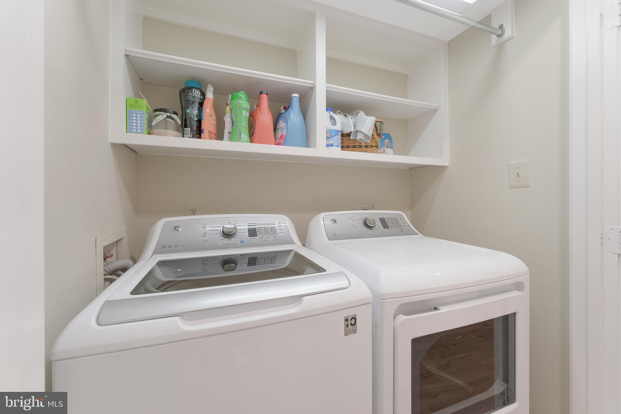 1248 Lamplighter Way Reston, VA 20194 - Photo 48 of 64 a utility room with dryer and washer