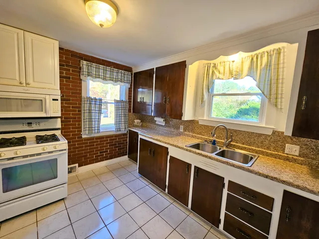 $289,900 | 23 Cummings Hill Road, Temple, ME 04984