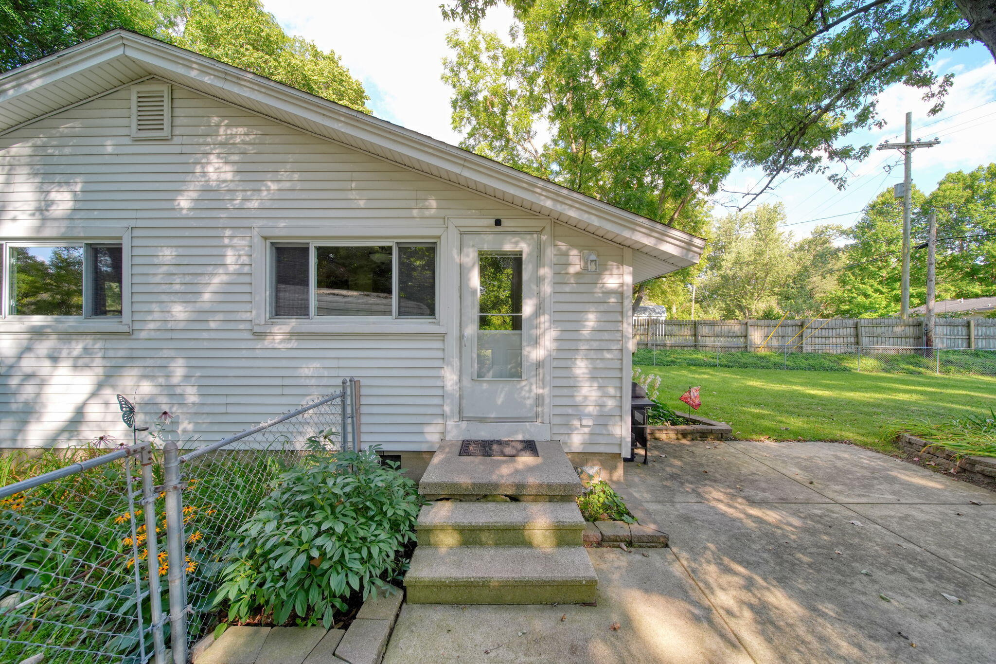 5329 Spring Arbor Road Jackson, MI 49201 - Photo 22 of 34 26-web-or-mls-DSC03428_HDR