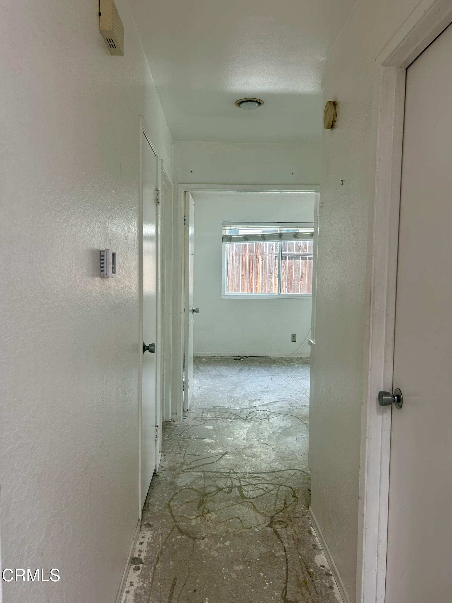1756 Coachman Drive Camarillo, CA 93012 - Photo 5 of 19 hallway