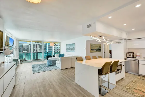 $5,400 | 2501 South Ocean Drive, Unit 1211, Hollywood, FL 33019