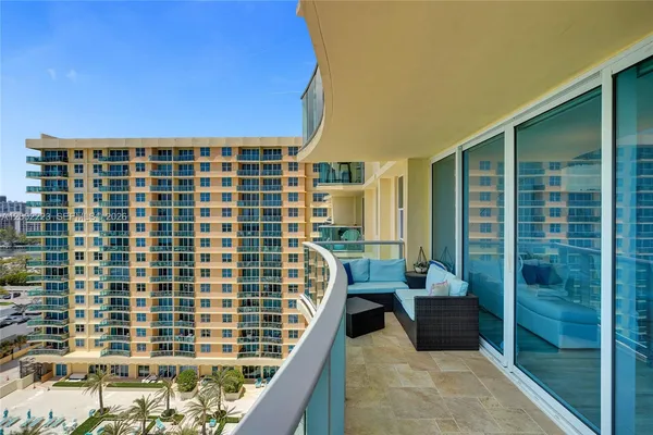 $5,400 | 2501 South Ocean Drive, Unit 1211, Hollywood, FL 33019