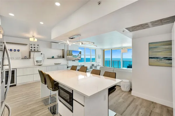 $5,400 | 2501 South Ocean Drive, Unit 1211, Hollywood, FL 33019