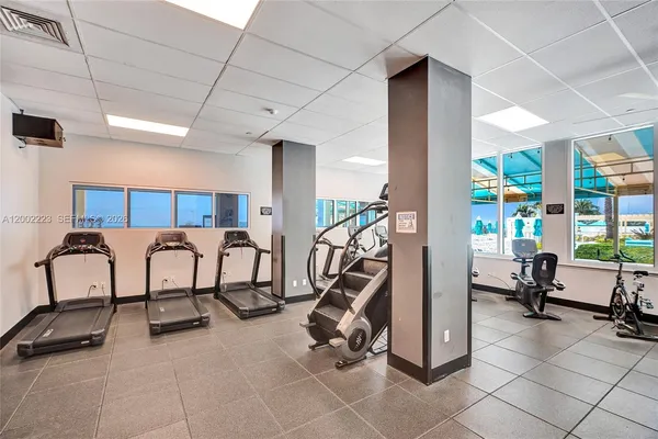 $5,400 | 2501 South Ocean Drive, Unit 1211, Hollywood, FL 33019