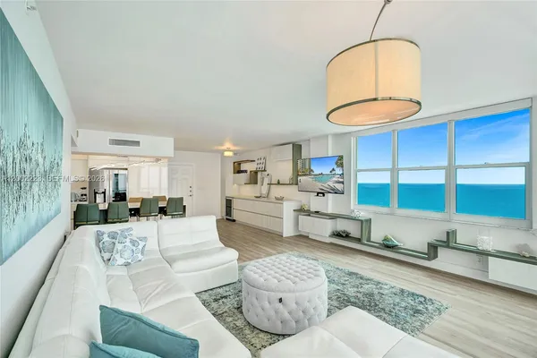$5,400 | 2501 South Ocean Drive, Unit 1211, Hollywood, FL 33019