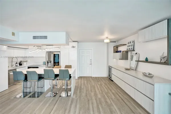 $5,400 | 2501 South Ocean Drive, Unit 1211, Hollywood, FL 33019