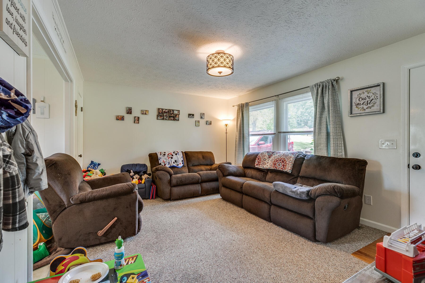 426 Bell Hollow Road Kingsport, TN 37664 - Photo 9 of 27 009