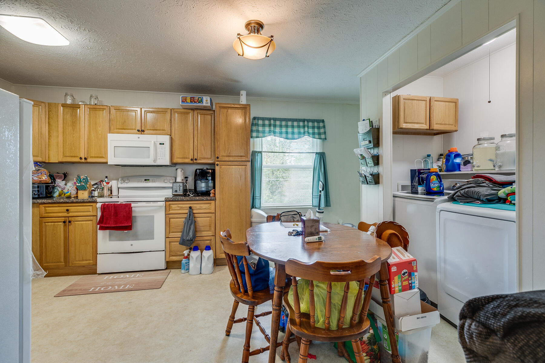 426 Bell Hollow Road Kingsport, TN 37664 - Photo 10 of 27 010