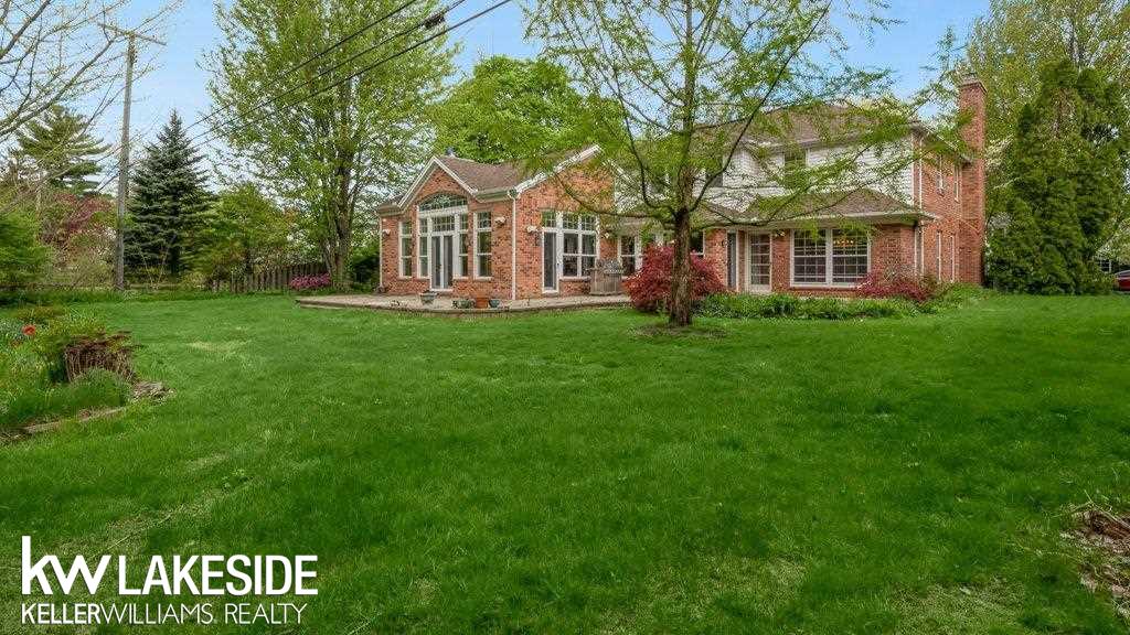 711 South Oxford Road Grosse Pointe Woods, MI 48236 - Photo 38 of 56