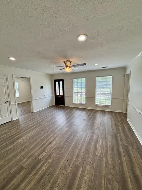 511 North 3rd Street Conroe, TX 77301 - Photo 5 of 18