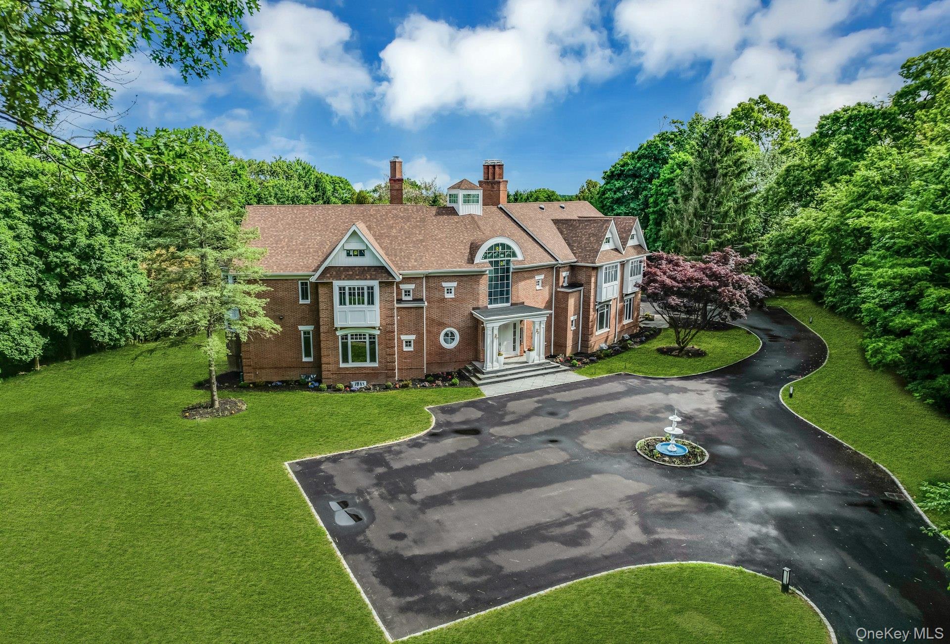 12 Saddle Ridge Road Old Westbury, NY 11568 - Photo 2 of 50